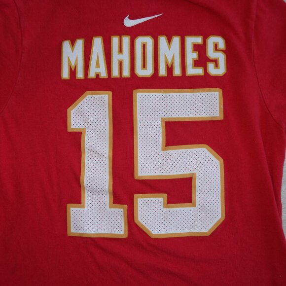 Boys Size 7 Nike Kansas City Chiefs Patrick Mahomes #15 Red NFL Cotton T-Shirt - Picture 5 of 5